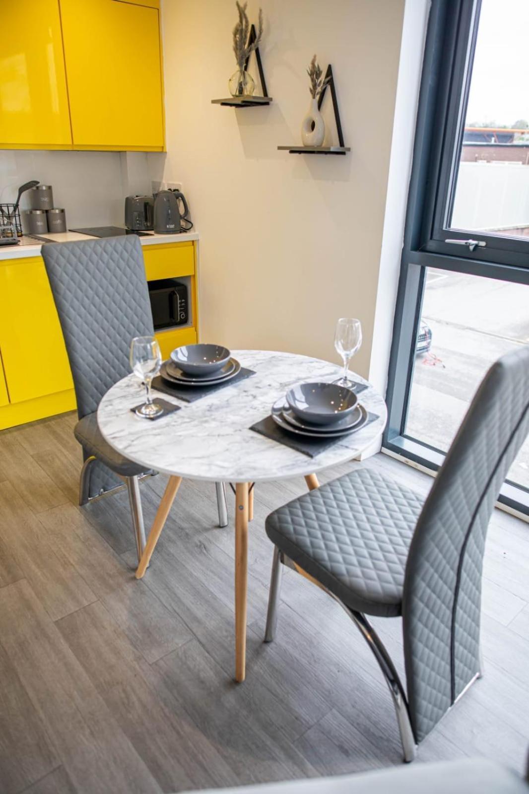 Excellent Studio Balcony Apartment In שפילד מראה חיצוני תמונה